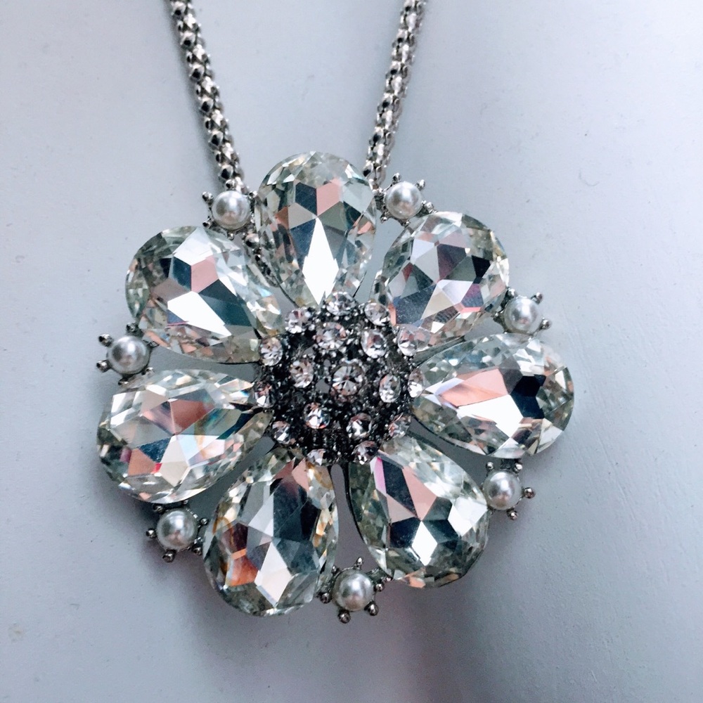 Silver Crystal Flower Pendant Necklace, NWT.